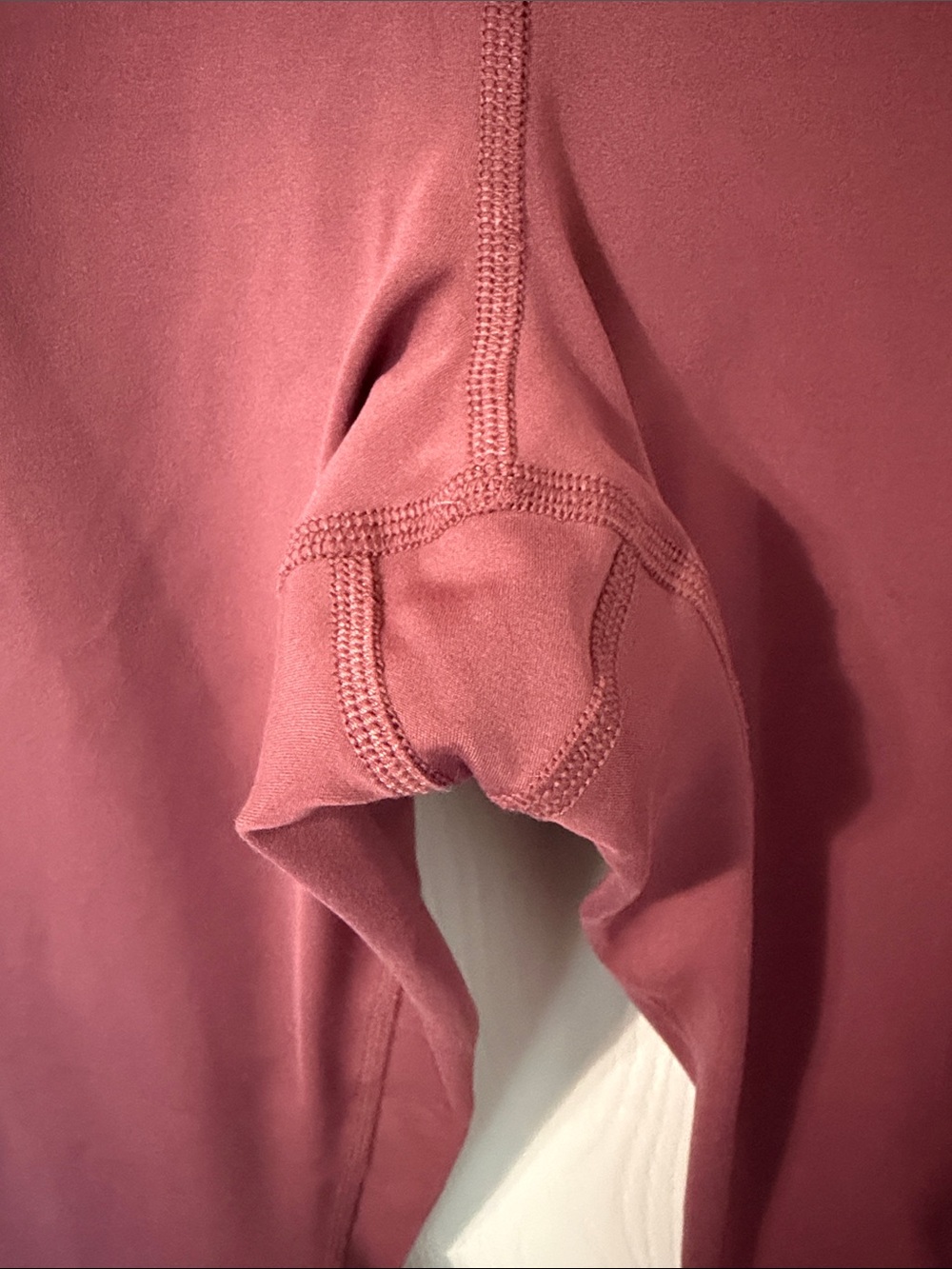 Quince Ultra-Form High-Rise Leggings Merlot Size Medium - Picture 4 of 7